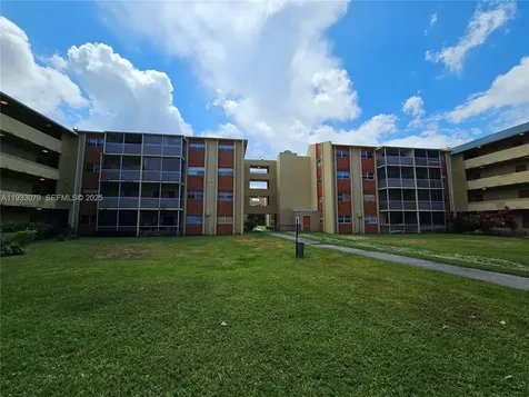 3600 NW 21st Street Lauderdale Lakes FL 33311