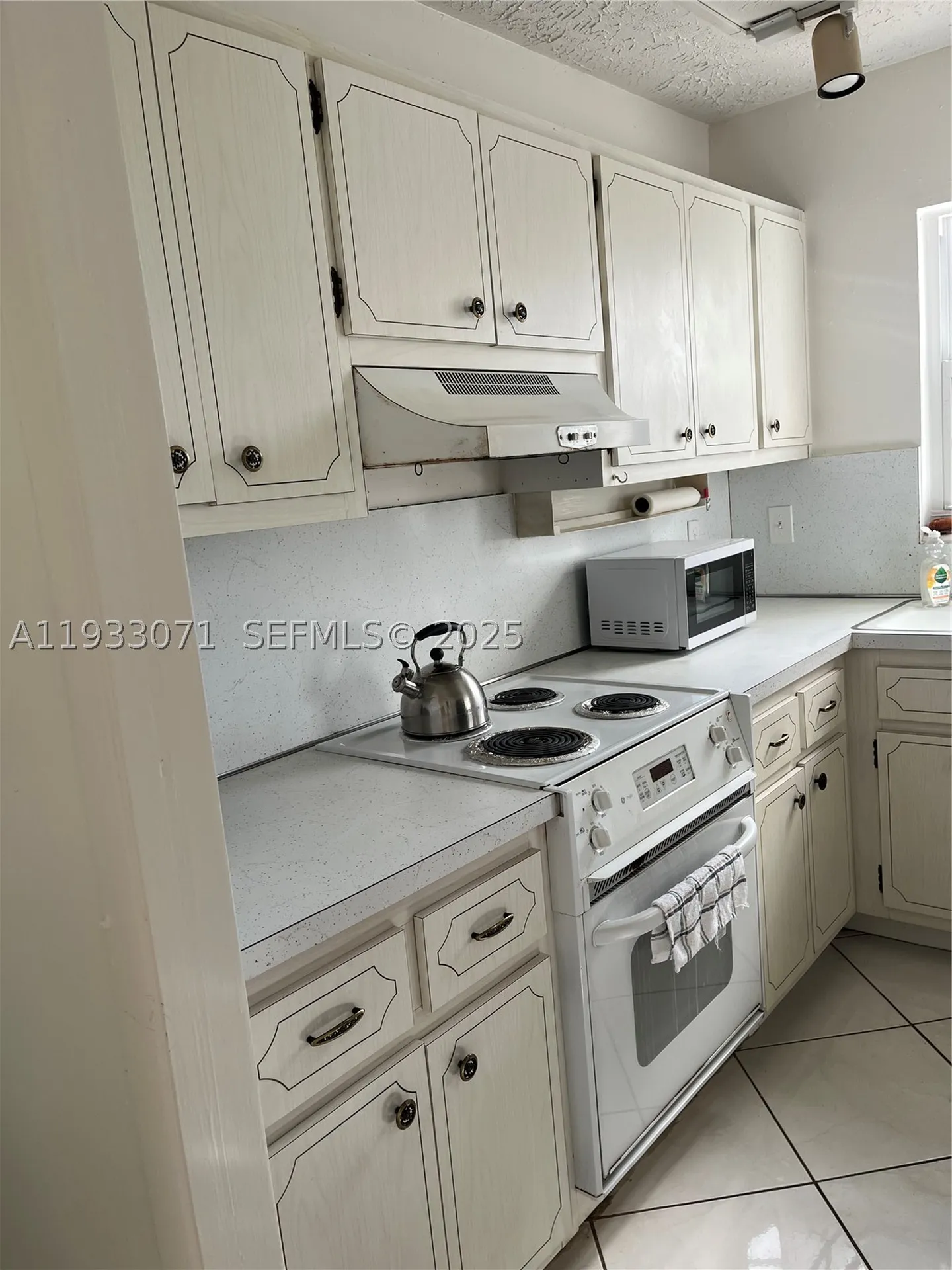 2500 NE 48th Lane Fort Lauderdale FL 33308