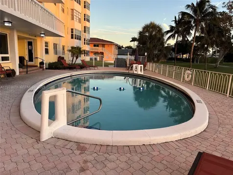 2500 NE 48th Lane Fort Lauderdale FL 33308