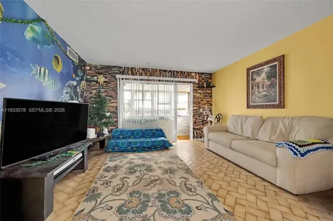 12027 S Greenway Circle Royal Palm Beach FL 33411