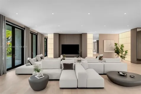 661 Melaleuca Lane Miami FL 33137