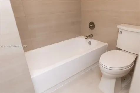 3625 N Country Club Drive Aventura FL 33180
