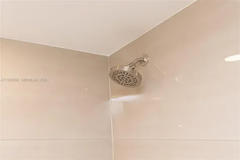 3625 N Country Club Drive Aventura FL 33180