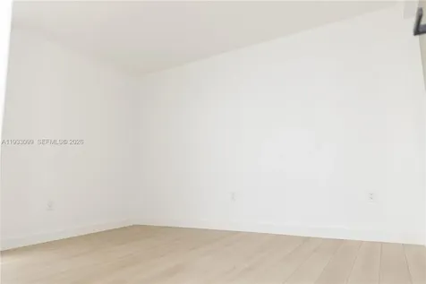 3625 N Country Club Drive Aventura FL 33180