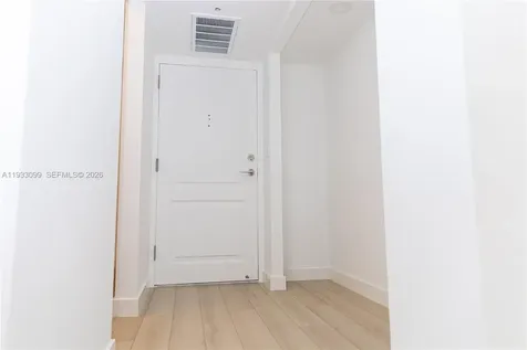 3625 N Country Club Drive Aventura FL 33180
