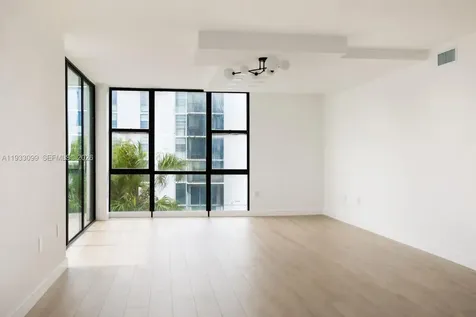 3625 N Country Club Drive Aventura FL 33180