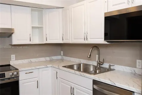 3625 N Country Club Drive Aventura FL 33180
