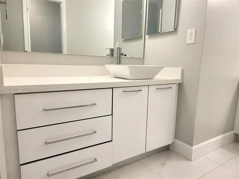 9723 N New River Canal Road Plantation FL 33324
