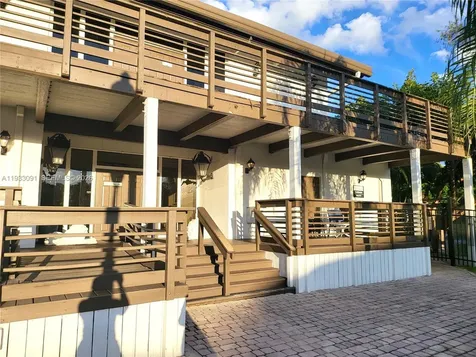9723 N New River Canal Road Plantation FL 33324