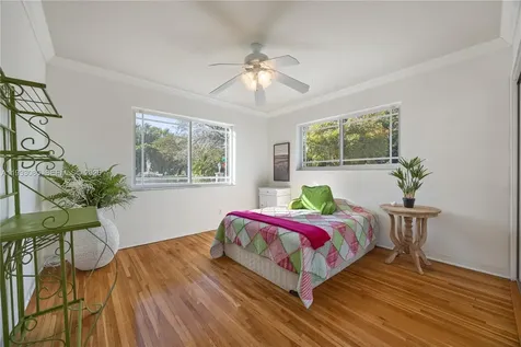 5685 SW 72nd Avenue Miami FL 33143