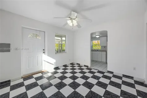 5685 SW 72nd Avenue Miami FL 33143