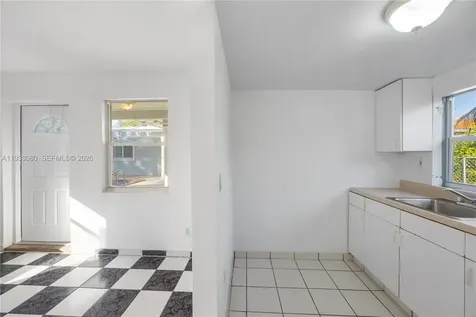 5685 SW 72nd Avenue Miami FL 33143