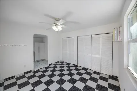 5685 SW 72nd Avenue Miami FL 33143