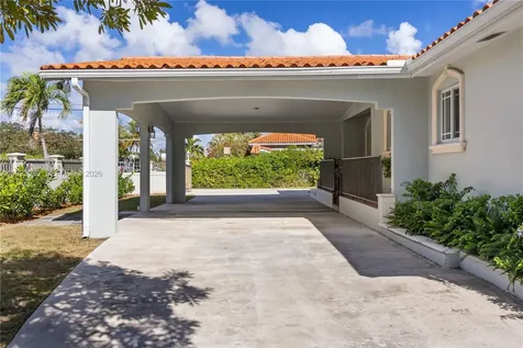 5685 SW 72nd Avenue Miami FL 33143