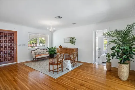 5685 SW 72nd Avenue Miami FL 33143