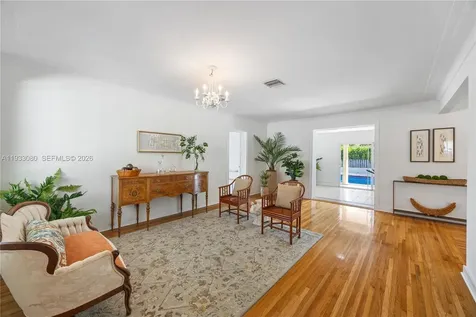 5685 SW 72nd Avenue Miami FL 33143