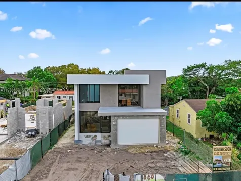 4340 SW 10th Street Miami FL 33134