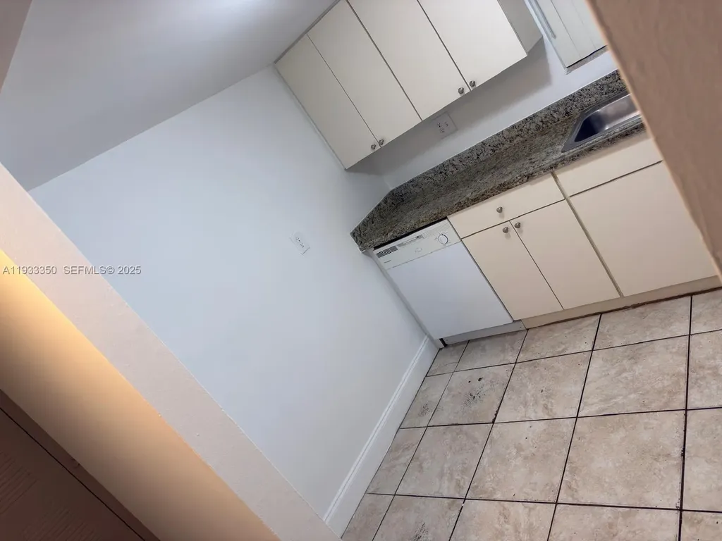 9369 Fontainebleau Boulevard Miami FL 33172