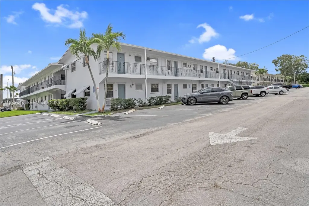 7401 Pines Boulevard Pembroke Pines FL 33024