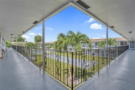 7401 Pines Boulevard Pembroke Pines FL 33024