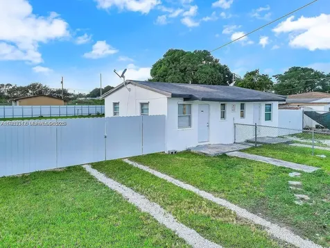 26540 SW 1 38 Th Court Homestead FL 33032