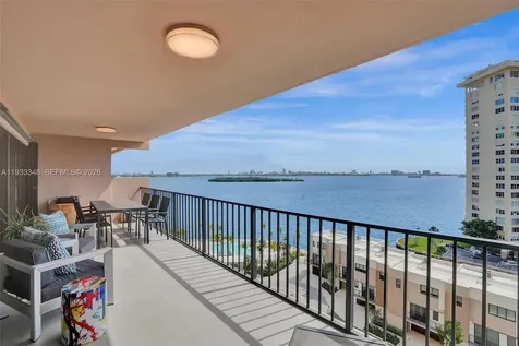1800 NE 114th Street Miami FL 33181