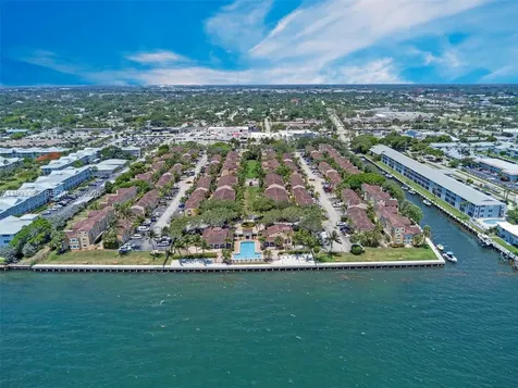 1105 Lake Shore Drive Lake Park FL 33403
