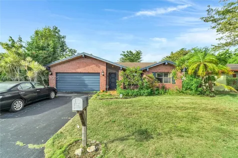 7545 NW 99th Avenue Tamarac FL 33321