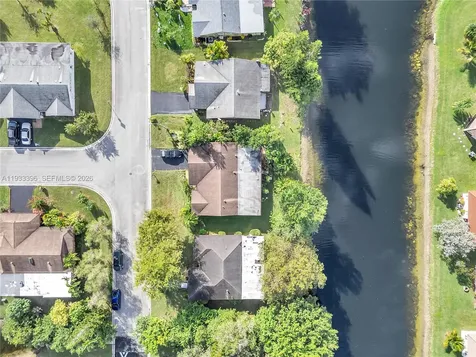 7545 NW 99th Avenue Tamarac FL 33321