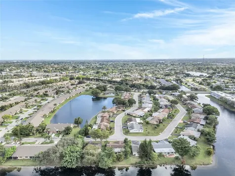 7545 NW 99th Avenue Tamarac FL 33321