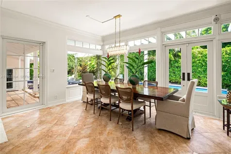 4871 SW 74th Terrace Miami FL 33143