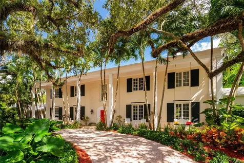 4871 SW 74th Terrace Miami FL 33143