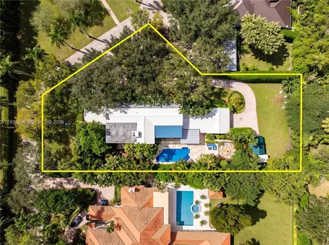 4871 SW 74th Terrace Miami FL 33143