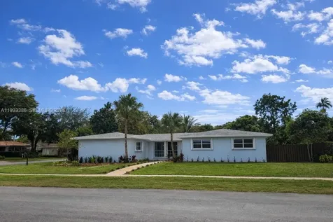 6800 NW 7th Street Plantation FL 33317
