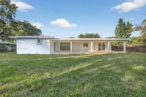 6800 NW 7th Street Plantation FL 33317