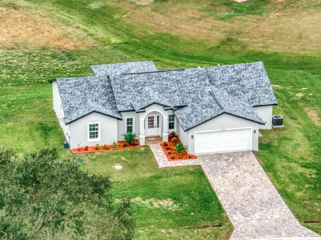 6724 Heavitree Drive Sebring FL 33876
