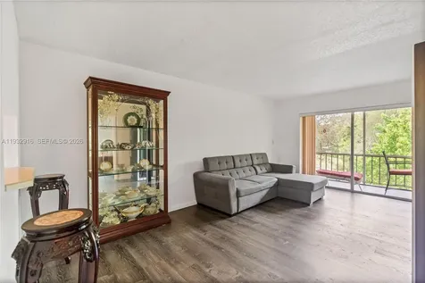8400 Lagos De Campo Boulevard Tamarac FL 33321