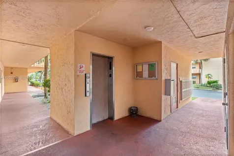 8400 Lagos De Campo Boulevard Tamarac FL 33321
