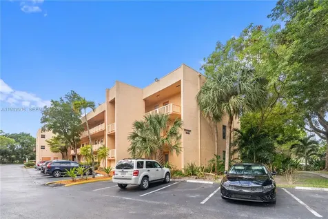 8400 Lagos De Campo Boulevard Tamarac FL 33321