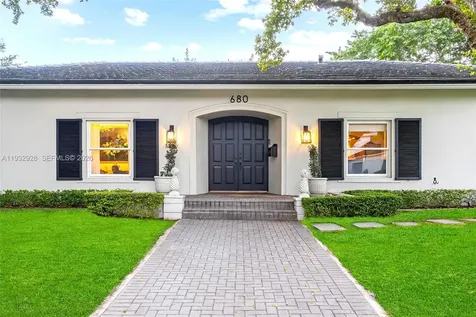 680 Buttonwood Lane Miami FL 33137