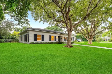 680 Buttonwood Lane Miami FL 33137
