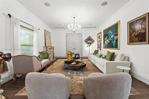 680 Buttonwood Lane Miami FL 33137