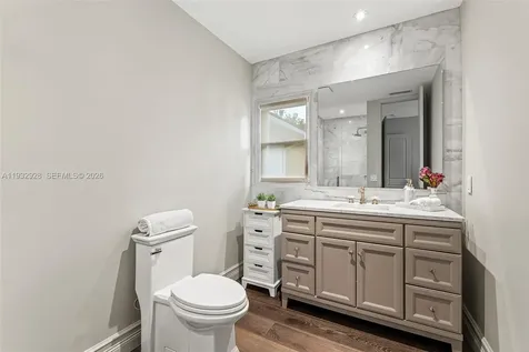 680 Buttonwood Lane Miami FL 33137