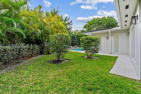 680 Buttonwood Lane Miami FL 33137