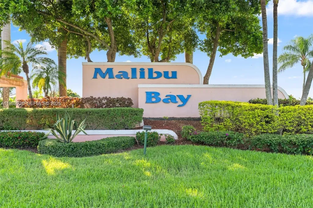 752 NW 208th Terrace Pembroke Pines FL 33029
