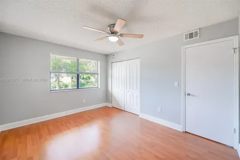 2570 W 67th Place Hialeah FL 33016