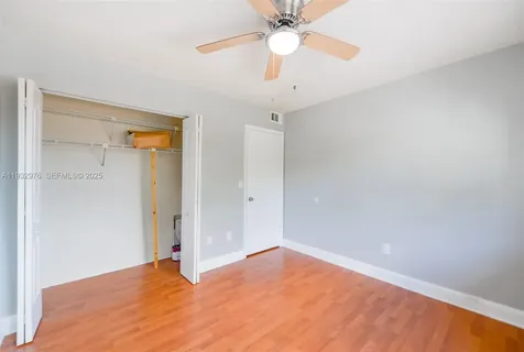 2570 W 67th Place Hialeah FL 33016