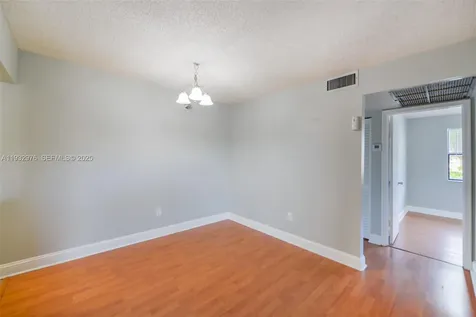 2570 W 67th Place Hialeah FL 33016