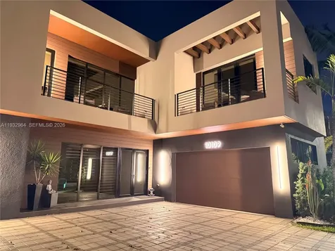 10109 NW 76th Terrace Doral FL 33178