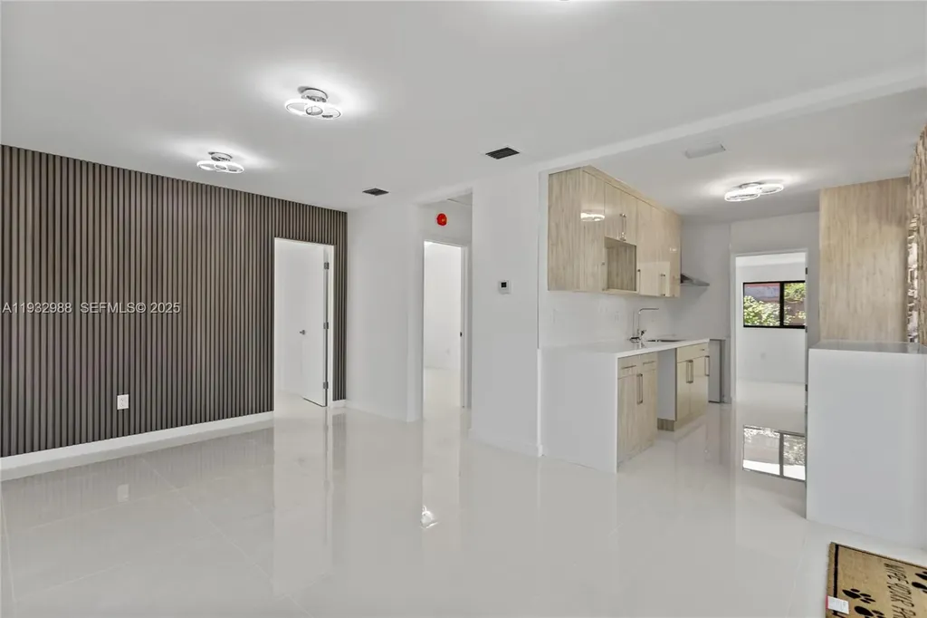 1640 NE 183 Street North Miami Beach FL 33179